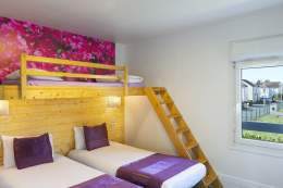 Chambre familial | Fast hotel | Violet