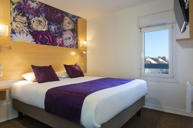 Chambre double | Fast hotel | violet
